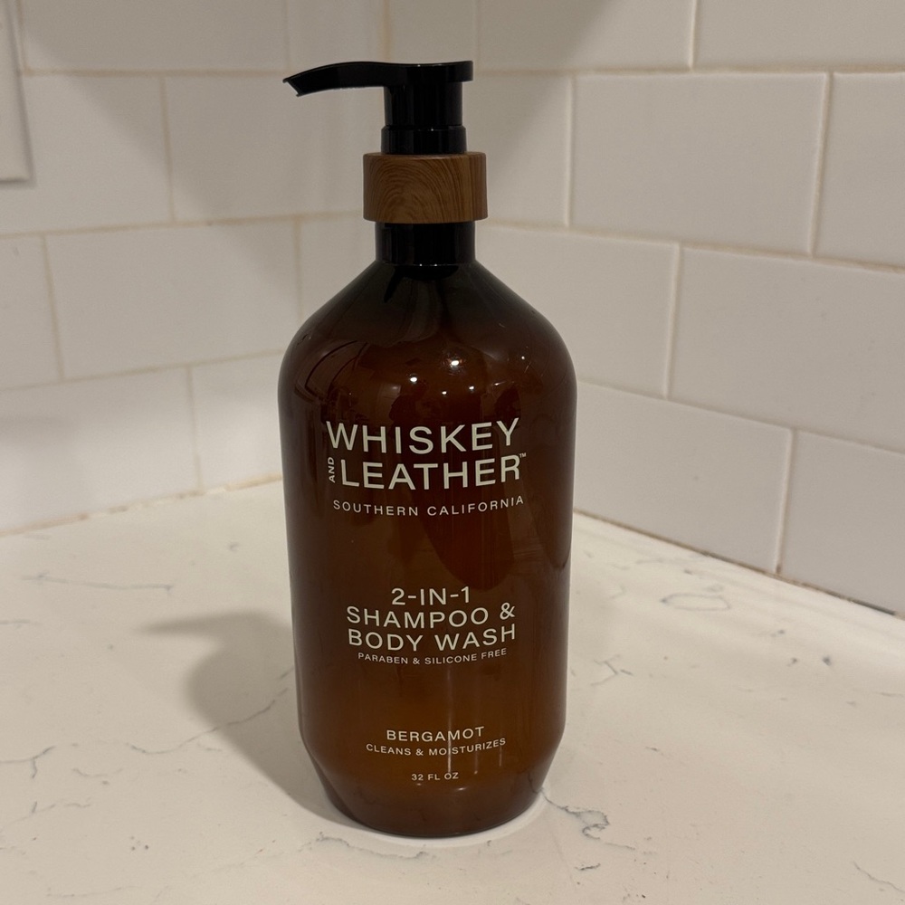 Whiskey & Leather 2-in-1 Shampoo & Body Wash Bergamont NEW